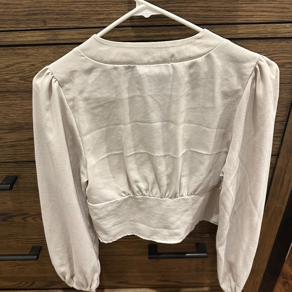 Top - Picture 2 of 2